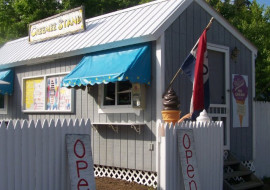 Creemee Stand