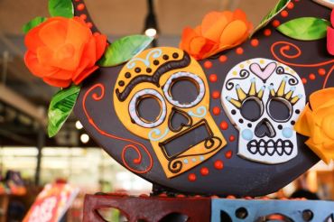 Free Chocolate Sculpture Demo | Lake Champlain Chocolates